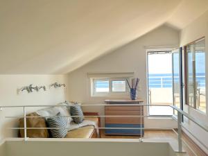 Aegean Blue Seafront Apartment