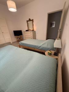 AuraHouse