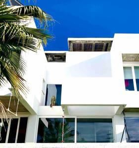 CaDario Andalucia, Design Villa with Infinity Pool, Málaga Coast