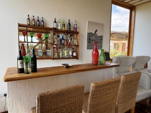 Moyoni Africa Lodge & Tours