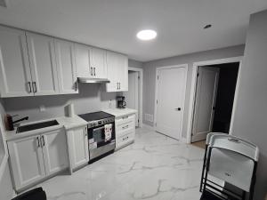 2BR Clifton Hill Retreat Walk to Falls Parking
