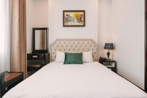 Bay Luxury Chariot Hotel