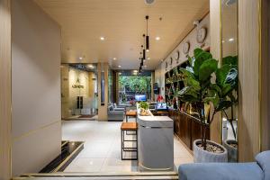 A25 Premium Hotel - 277 Lê Thánh Tôn