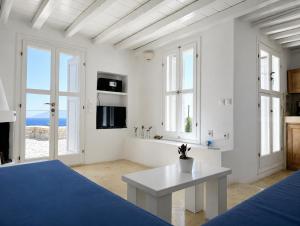 Folegandros Villas Aspropounta Double Room Beachfront