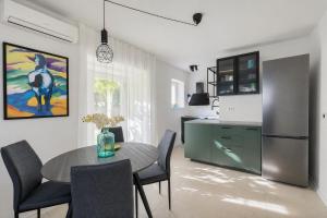 Fortica Garden Apartment near AMPHITHEATRE, with GARDEN and FREE PARKING