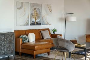 Luxury Coffee Bean Condo - Pool & Stunning View