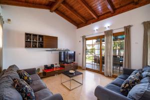 Villa Sherry II by Villa Plus