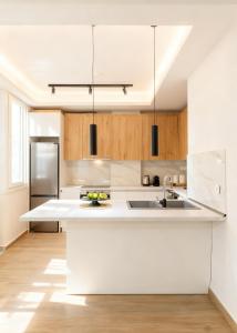 Maison Proxenou - Luxury Apartment by the Sea