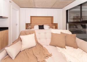 Chic First Del Sol Studio Near Restaurants & Shops