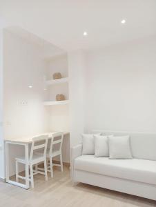 E & G Figareto Apartments 9