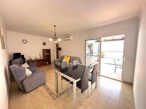 R1399 Casa Nina Pariles