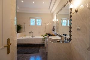 Elaion Thea Residence