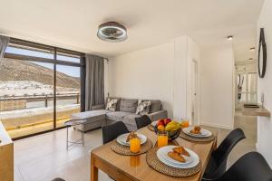As de Casas - Royal 8 - Los Cristianos