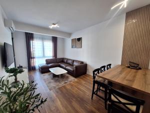 Sunny Sand Apartment