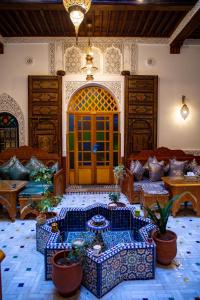 RIAD HIKAYA - Born of History
