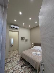 Scilla Central Rooms
