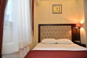Standard Double Room room in Golden Siyav Hotel