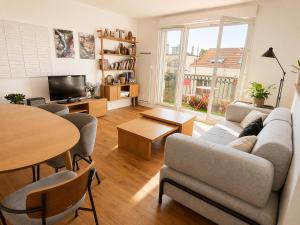 Cozy apartment Nogent CV Pkg 30 min from Paris