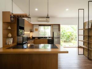 Zen Cove Villa - 5-Min Walk to Zen Beach, Srithanu