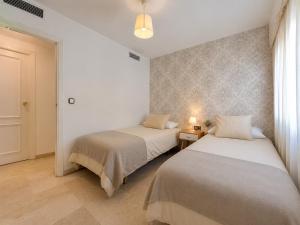 Apartamento con Terraza en el Corazón de Marbella Centro