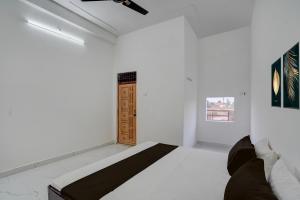 Hotel O shivam guest house and hotel