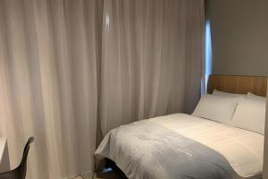 On Brooklin by Housi por Stay House