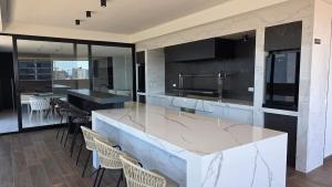 Balcon - Piscina - Gym - Home Office - Sauna