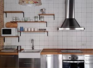 Temporary Rentals- Stylish terrace house