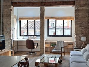 Temporary Rentals- Stylish terrace house