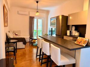Amazing apartment 2 min to Acropolis