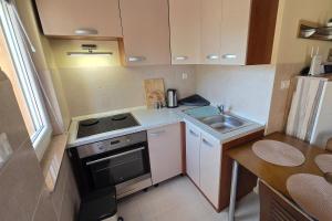Garden Apartments Vir