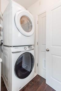 Travel Ready 2BD Stay Near Soulard - In-Unit WD