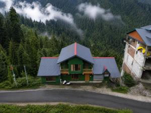 The Ki Retreat Shoja