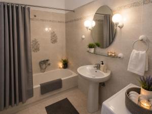 MANDO PATRASSO - Clasical apartment in the center of Patras with free parking