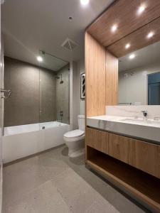 Brand New 20th Floor Studio The Crosby Miami Worldcenter