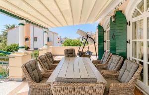 Awesome Home In Porec