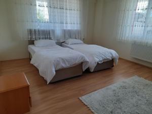 Your Private House on Lake Salda