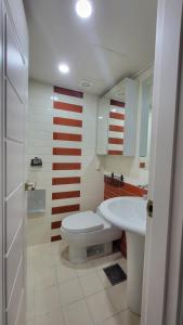 The Mono, 3min walk from Sinchon Station Line2, Entire Private Studio #신촌 #연대 #홍대