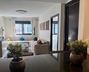 Marina Bay - Quiet and central with beach access