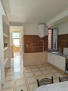 Appartement fraichement rénové à Tazeboujt Bejaia - Tout proche de la mer