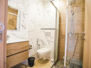 Agadir Bay Apartment Pool & Parking