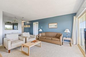 Ocean View Family Suite - Full Kitchen - Sleeps 8 - Pool and Hot Tub
