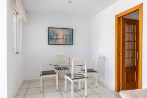 Primera línea playa Levante Calpe terraza piscina