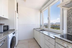 Primera línea playa Levante Calpe terraza piscina