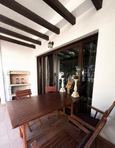 Seaside 1BDR w 2 bathrooms, pool