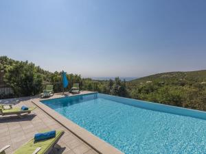 Villa in Koromacno with swimming pool