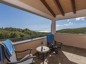 Villa in Koromacno with swimming pool