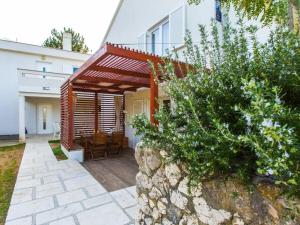 Holiday apartment in Ba ka with swimming pool