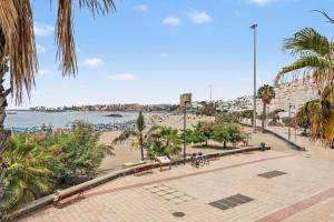 Fabulous Beach Apartments in Los Crstianos