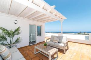 Villa Camino del Volcan by Villa Plus